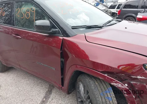 2022 Jeep Compass High Altitude 4X4 z USA, uszkodzony, nr VIN 3C4NJDCB4NT221196